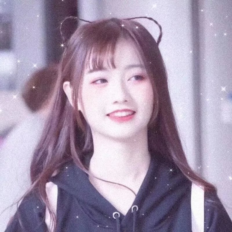 替身女配拿稳白月光剧本